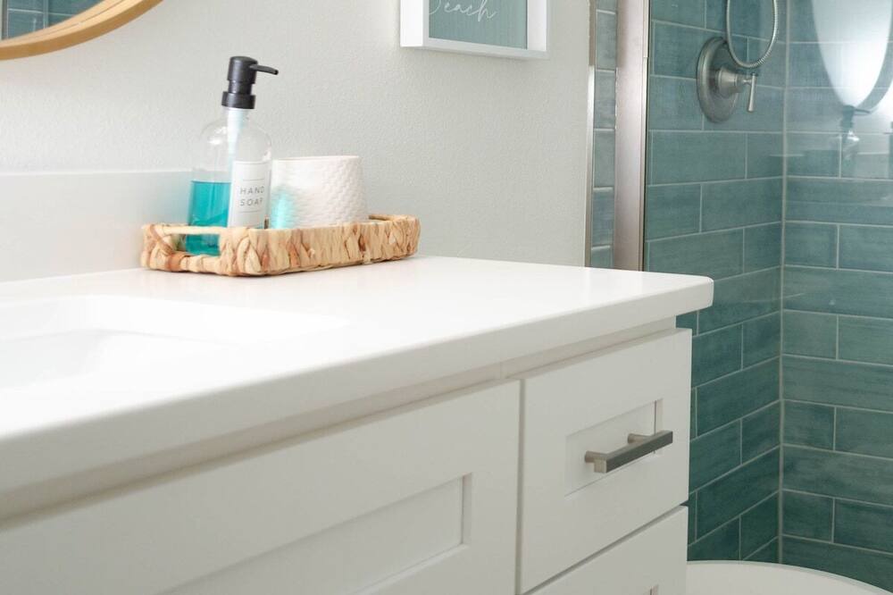 Photo of Bathroom in Point East