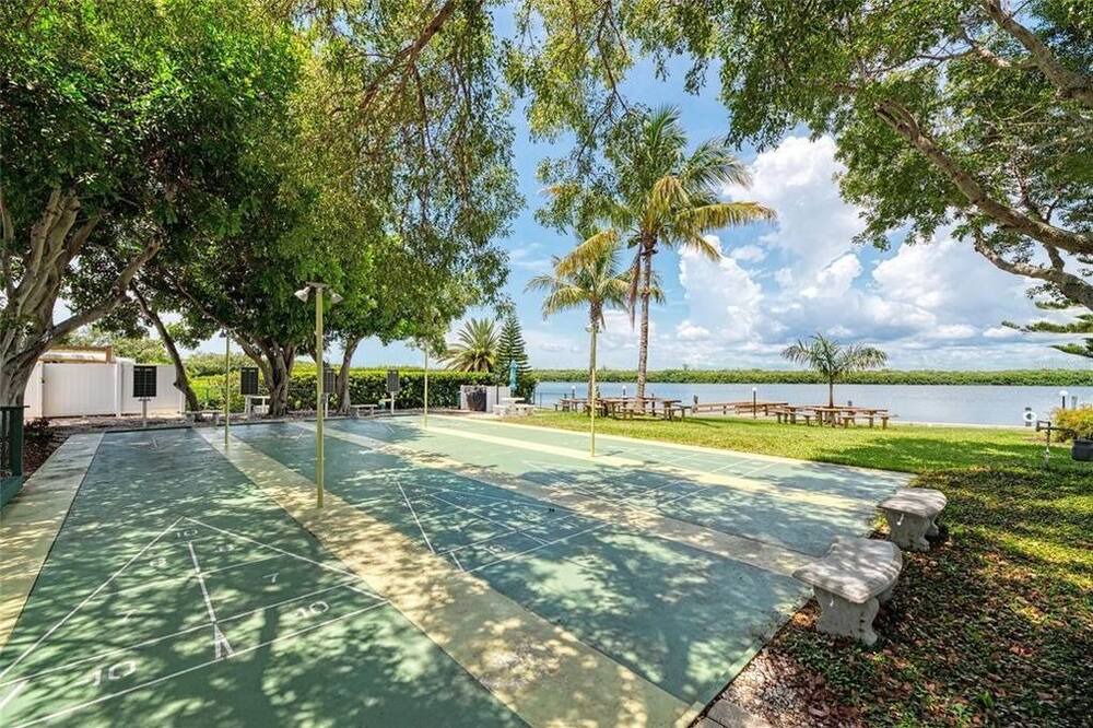 Photo of Others in Longboat Key
