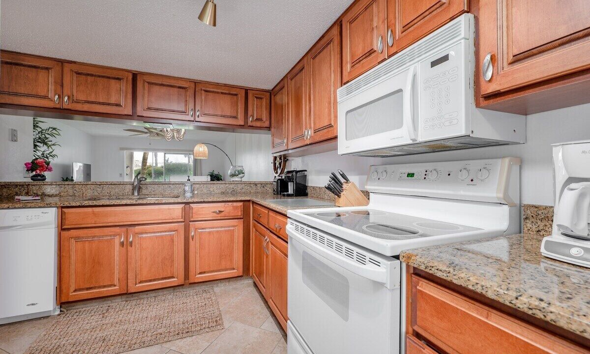 Photo of Kitchen in Crescent Beach