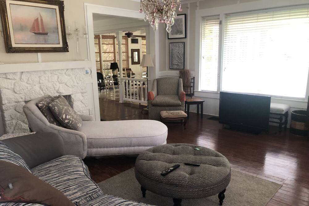Photo of Livingroom in Glenwood