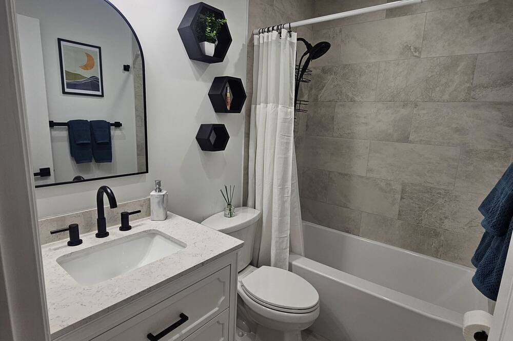 Photo of Bathroom in Port Saint Lucie