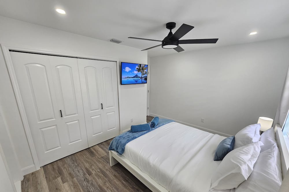 Photo of Bedroom in Port Saint Lucie