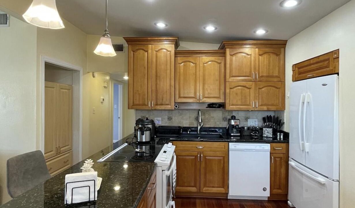 Photo of Kitchen in Pinecrest West Park