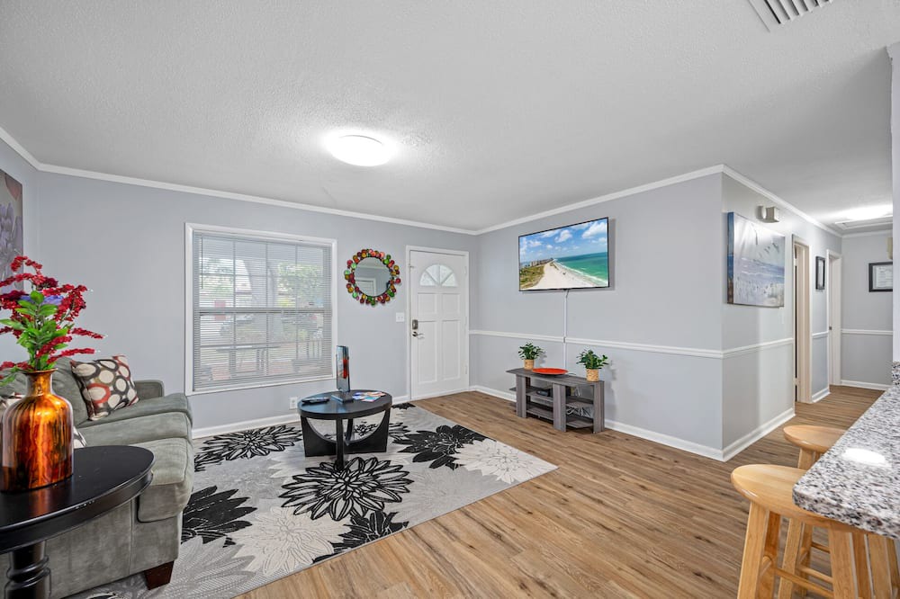Photo of Livingroom in Terrace Park