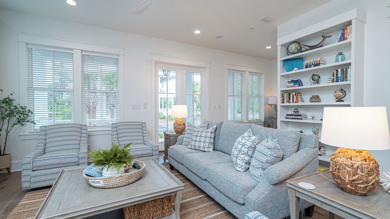 Photo of Livingroom in Lakeside at Blue Mountain Beach