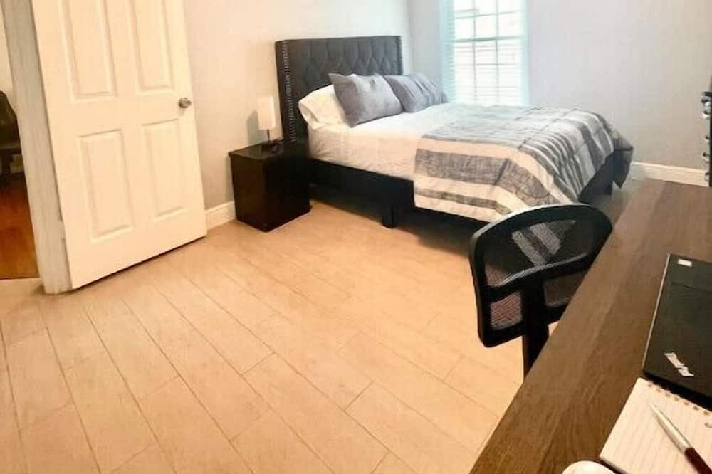 Photo of Bedroom in Fawn Ridge