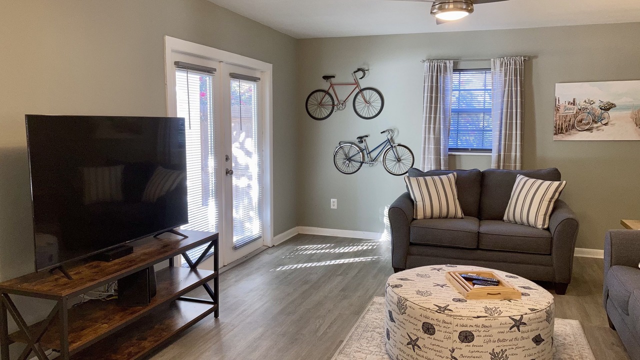 Photo of Livingroom in Pinellas Point