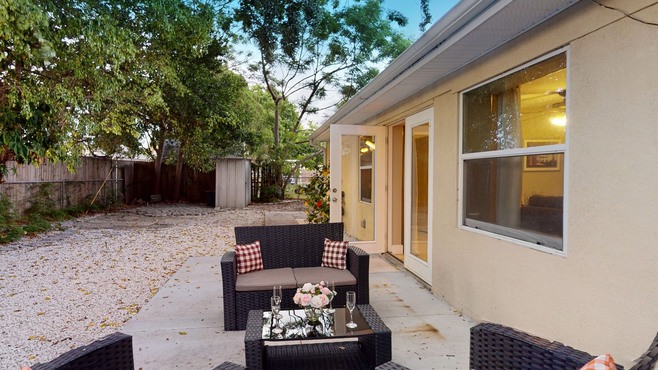 Photo of Patio Balcony in South Pinellas Community Council