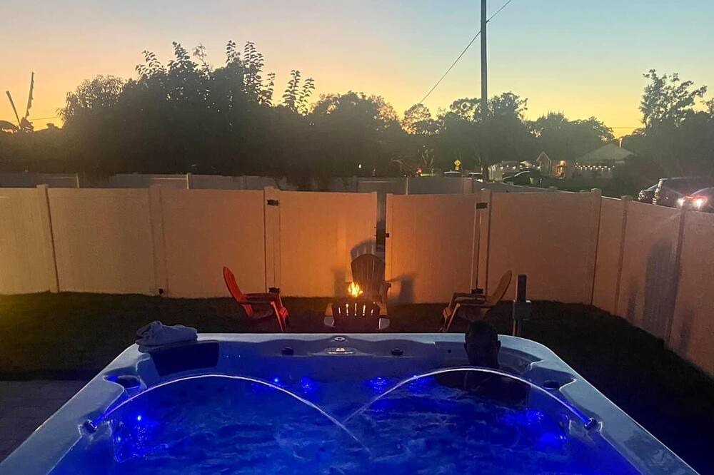 Photo of Outdoor in Pinecrest West Park