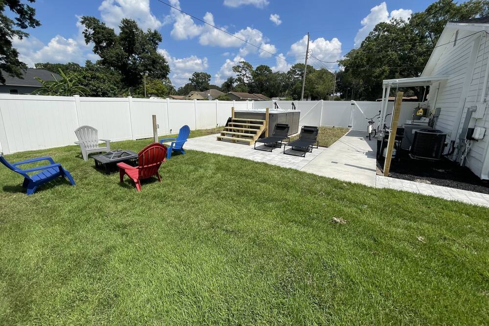 Photo of Outdoor in Pinecrest West Park