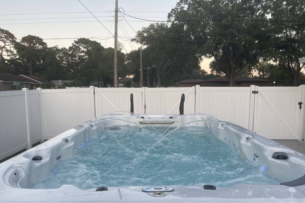 Photo of Outdoor in Pinecrest West Park