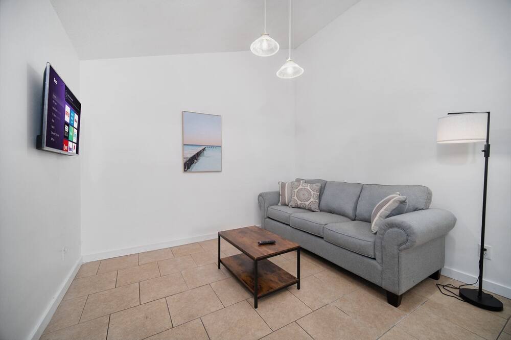 Photo of Livingroom in Southside