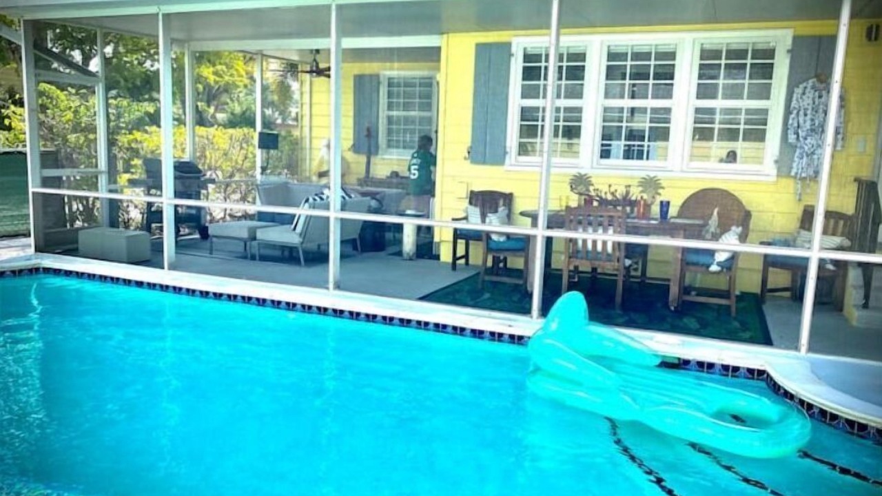 Photo of Outdoor in Parrot Cove