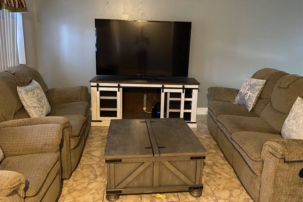 Photo of Livingroom in Pine Hills