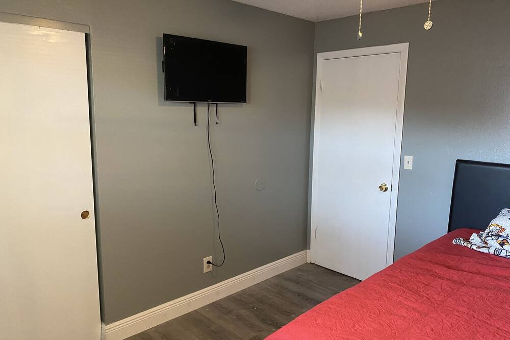 Photo of Bedroom in Pine Hills
