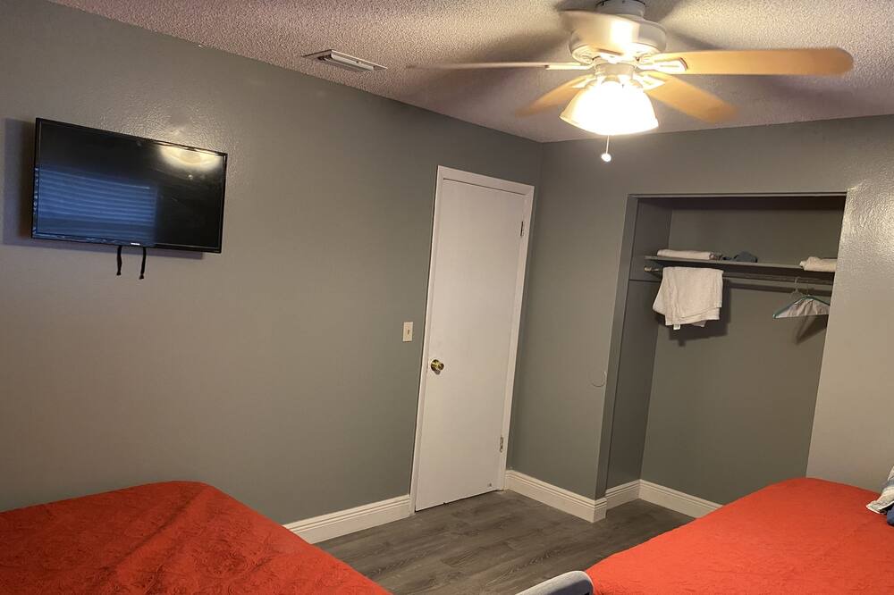 Photo of Bedroom in Pine Hills