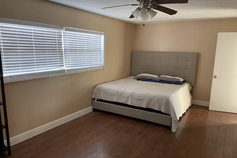 Photo of Bedroom in Pine Hills