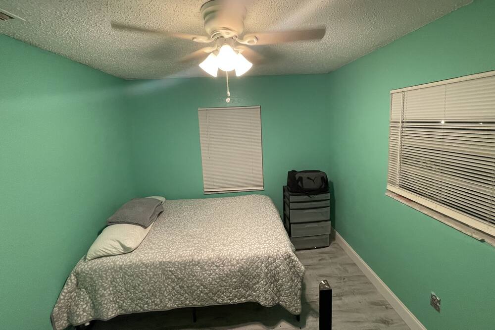Photo of Bedroom in Plant City