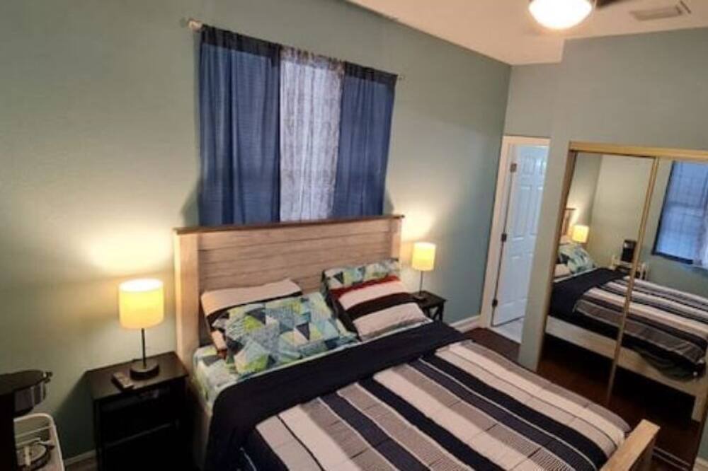 Photo of Bedroom in Seffner Community Alliance