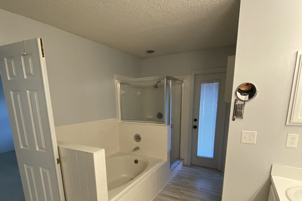 Photo of Bathroom in Tampa Palms