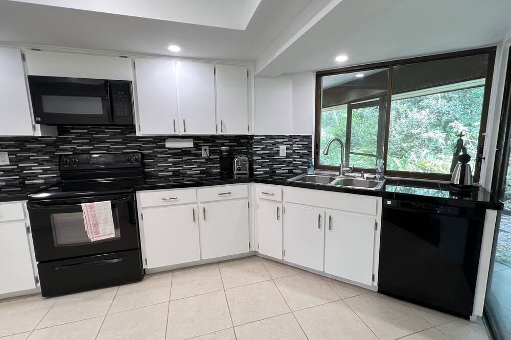 Photo of Kitchen in Landmark Estates