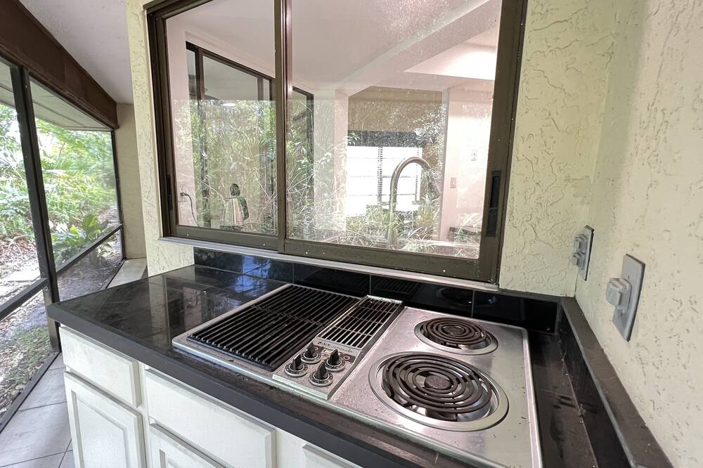 Photo of Kitchen in Landmark Estates