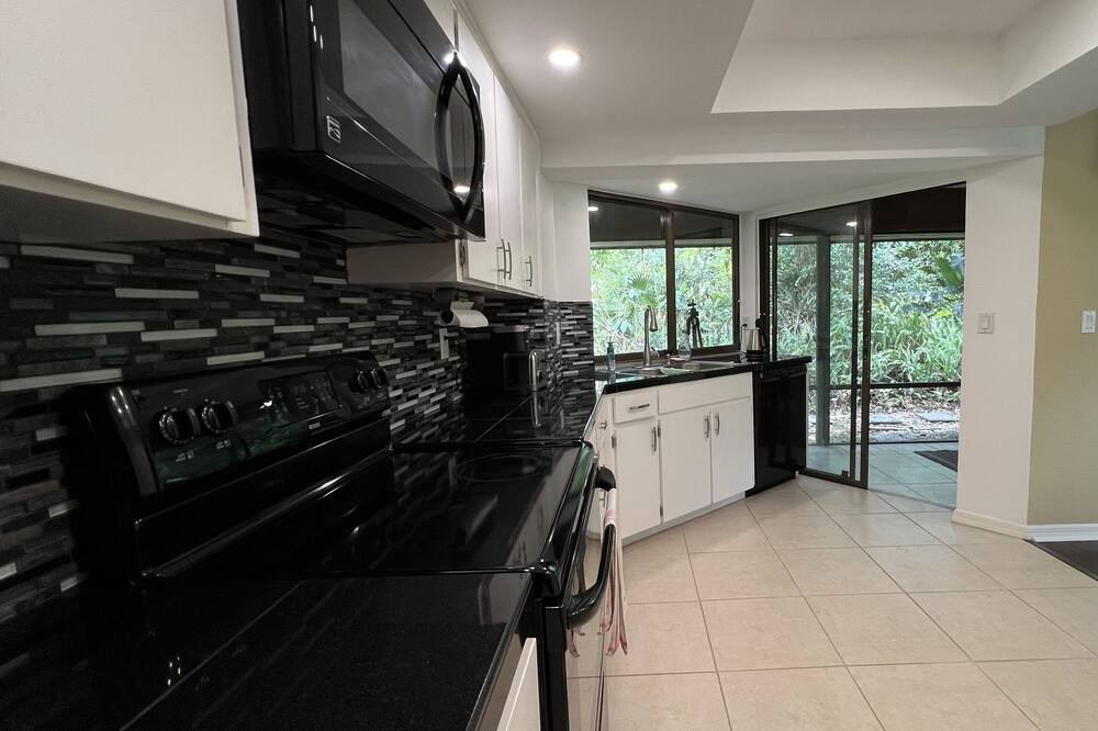 Photo of Kitchen in Landmark Estates