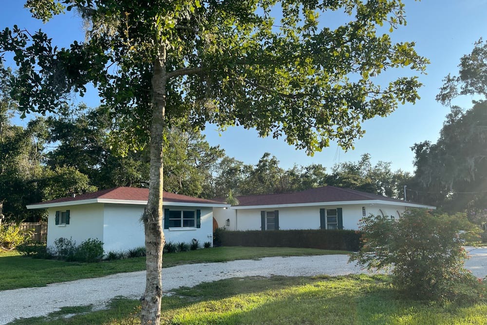 Photo of Outdoor in Lake Sarasota