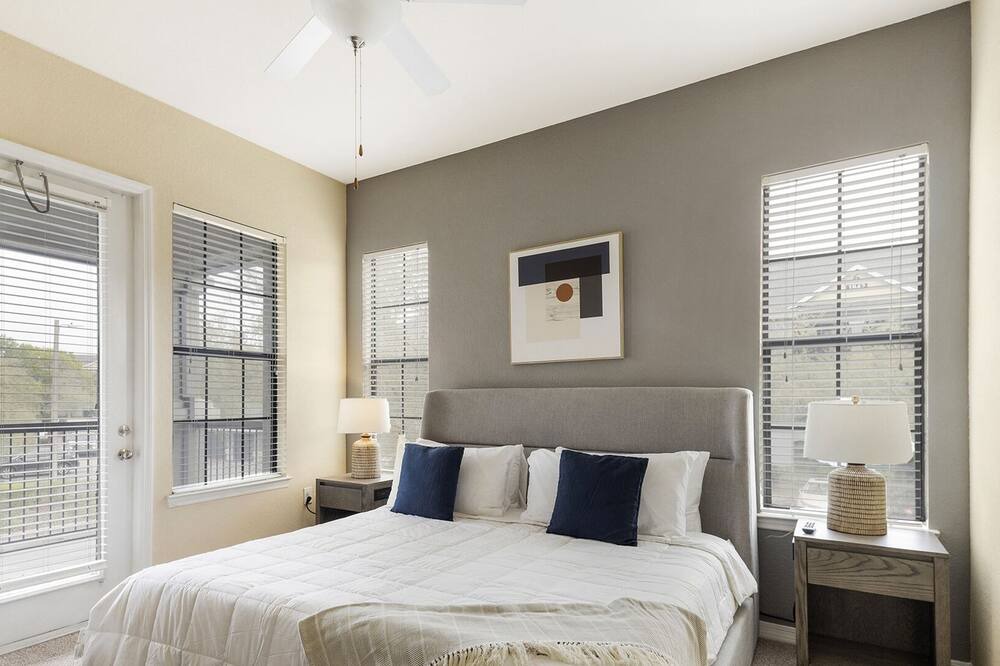 Photo of Bedroom in Wesley Chapel