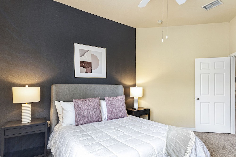 Photo of Bedroom in Wesley Chapel