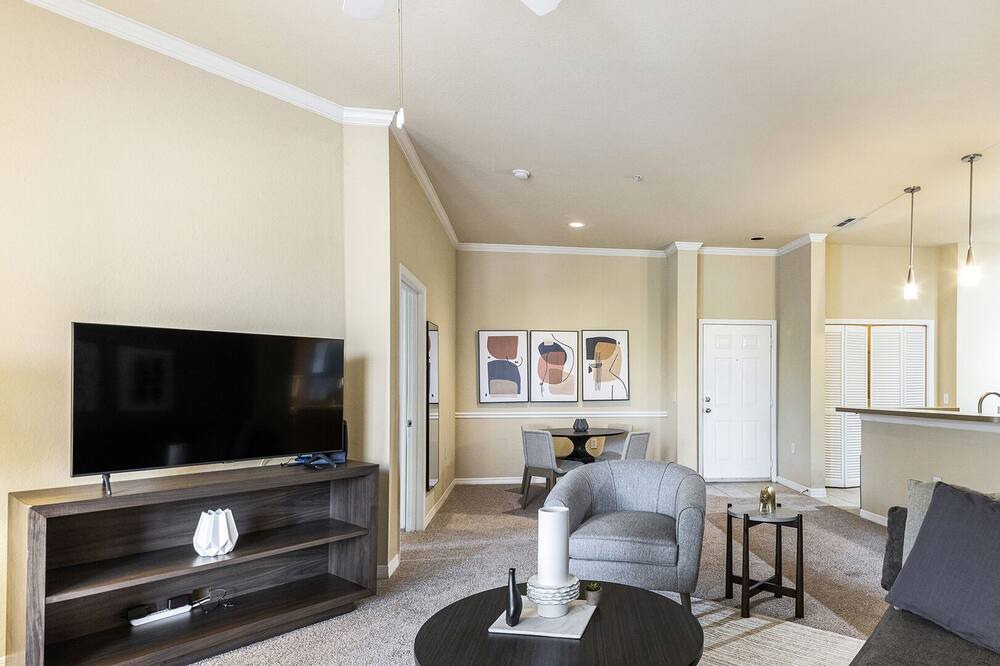 Photo of Livingroom in Wesley Chapel