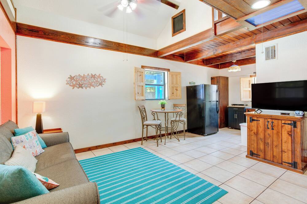 Photo of Livingroom in Seminole