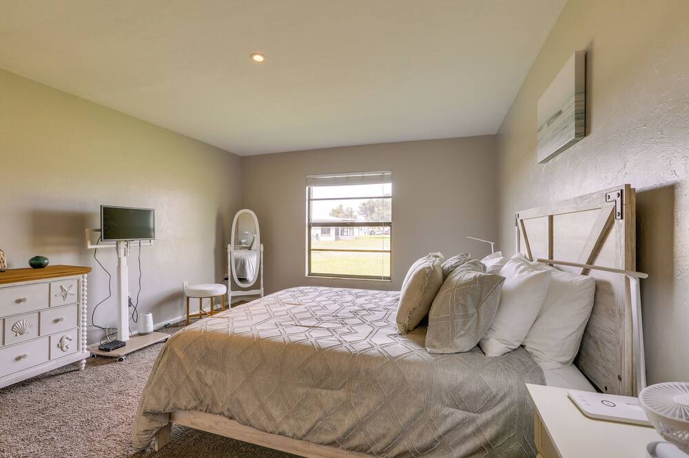 Photo of Bedroom in Eisenhower