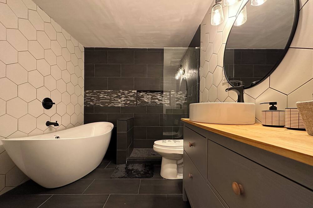 Photo of Bathroom in Cypress Lake