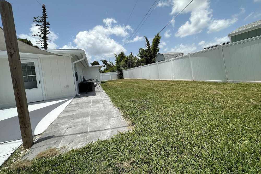 Photo of Outdoor in Cypress Lake
