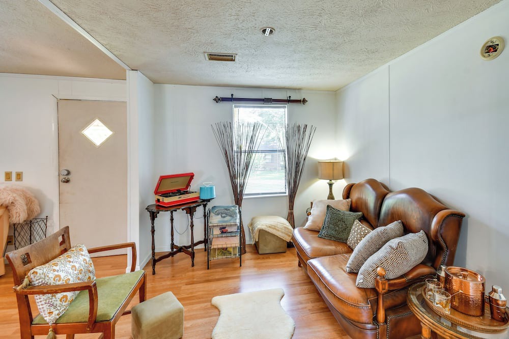 Photo of Bedroom in Macon County