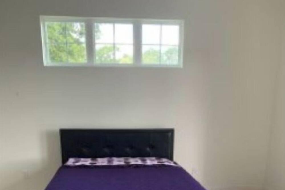Photo of Bedroom in Hawthorne