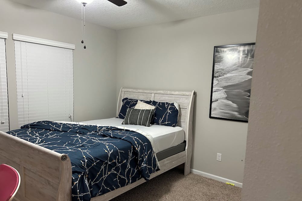 Photo of Bedroom in Northside