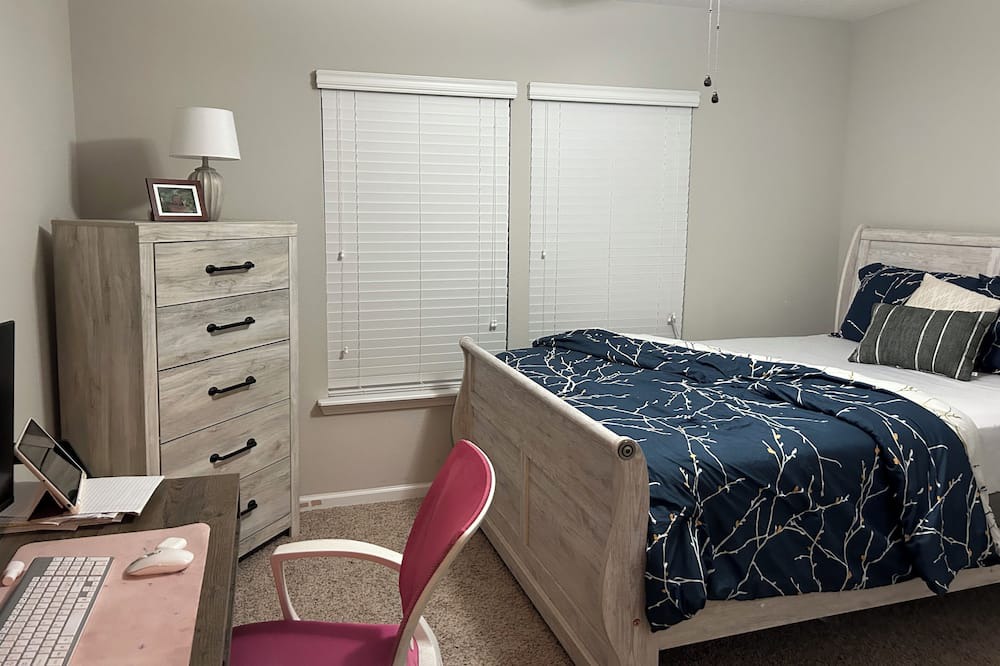 Photo of Bedroom in Northside