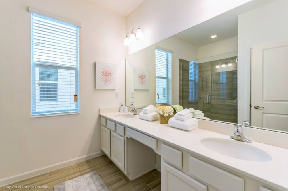 Photo of Bathroom in Kissimmee
