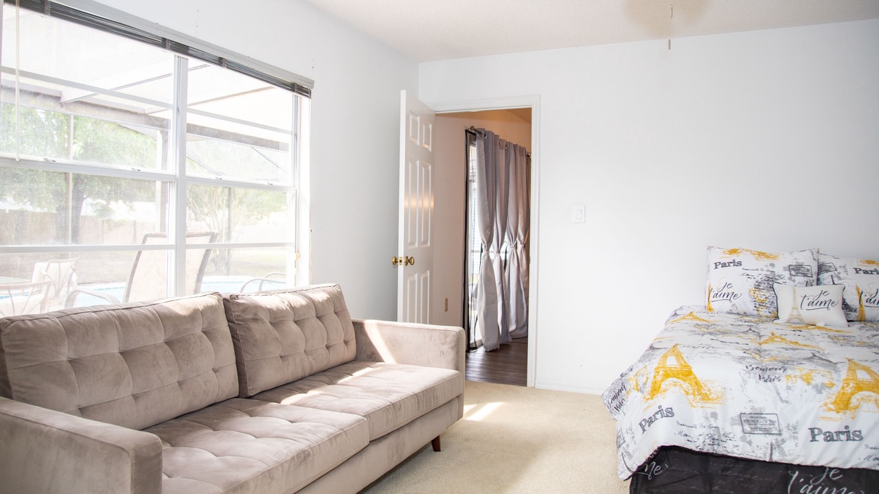 Photo of Livingroom in Ocoee