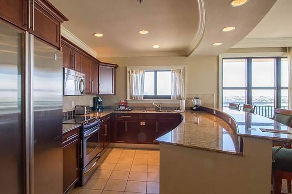 Photo of Kitchen in Holiday Isle