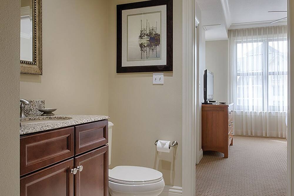 Photo of Bedroom in Holiday Isle