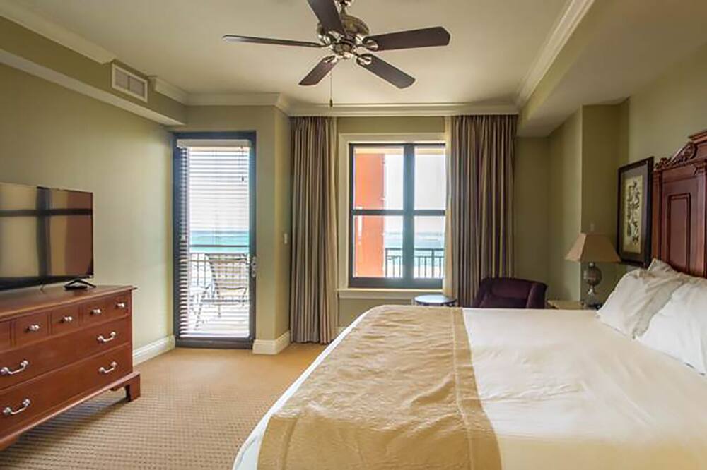 Photo of Bedroom in Holiday Isle