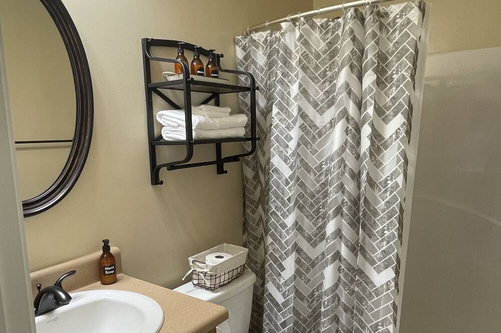 Photo of Bathroom in Kathleen