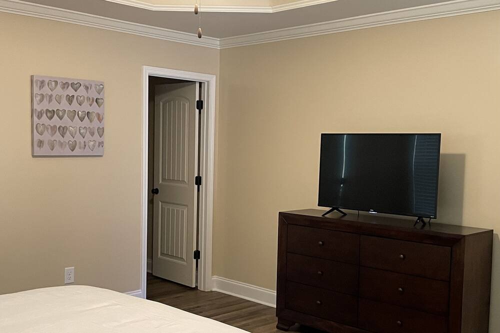 Photo of Bedroom in Kathleen