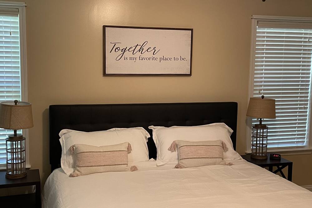 Photo of Bedroom in Kathleen
