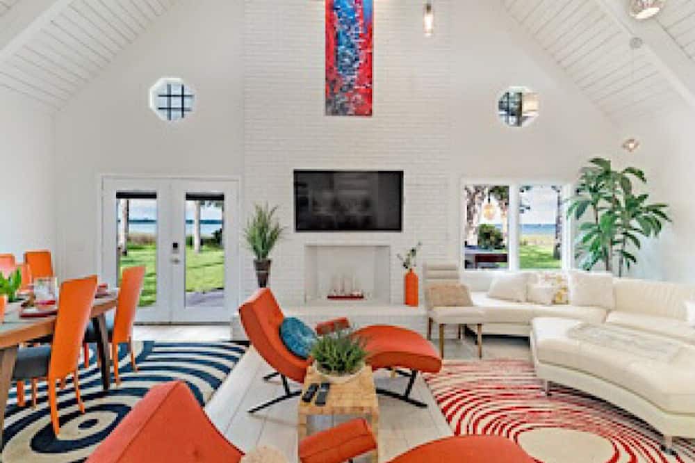 Photo of Livingroom in Brunswick