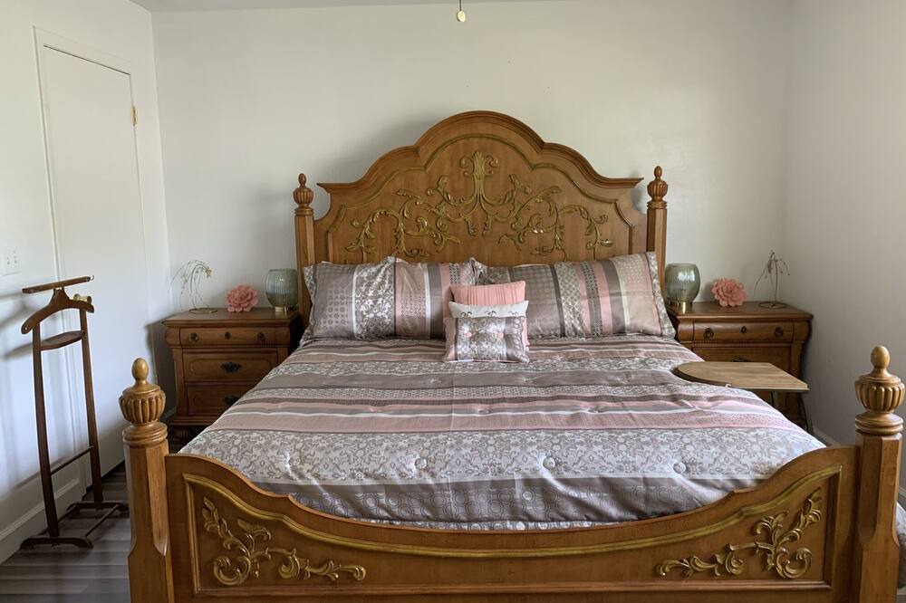 Photo of Bedroom in Parker
