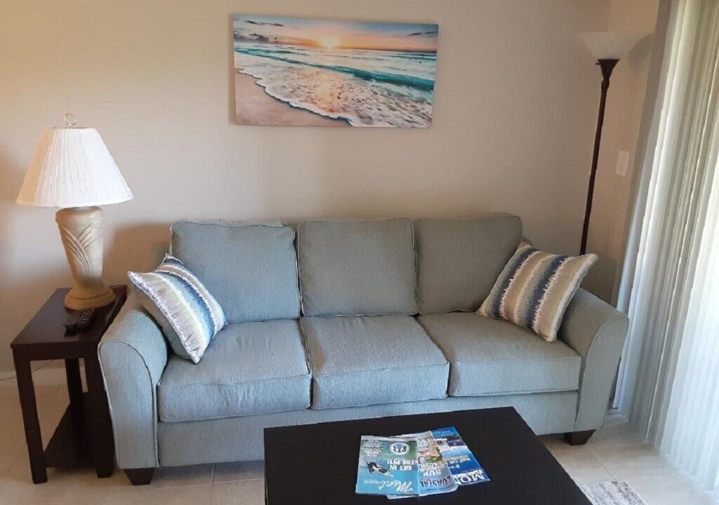 Photo of Livingroom in Crescent Beach